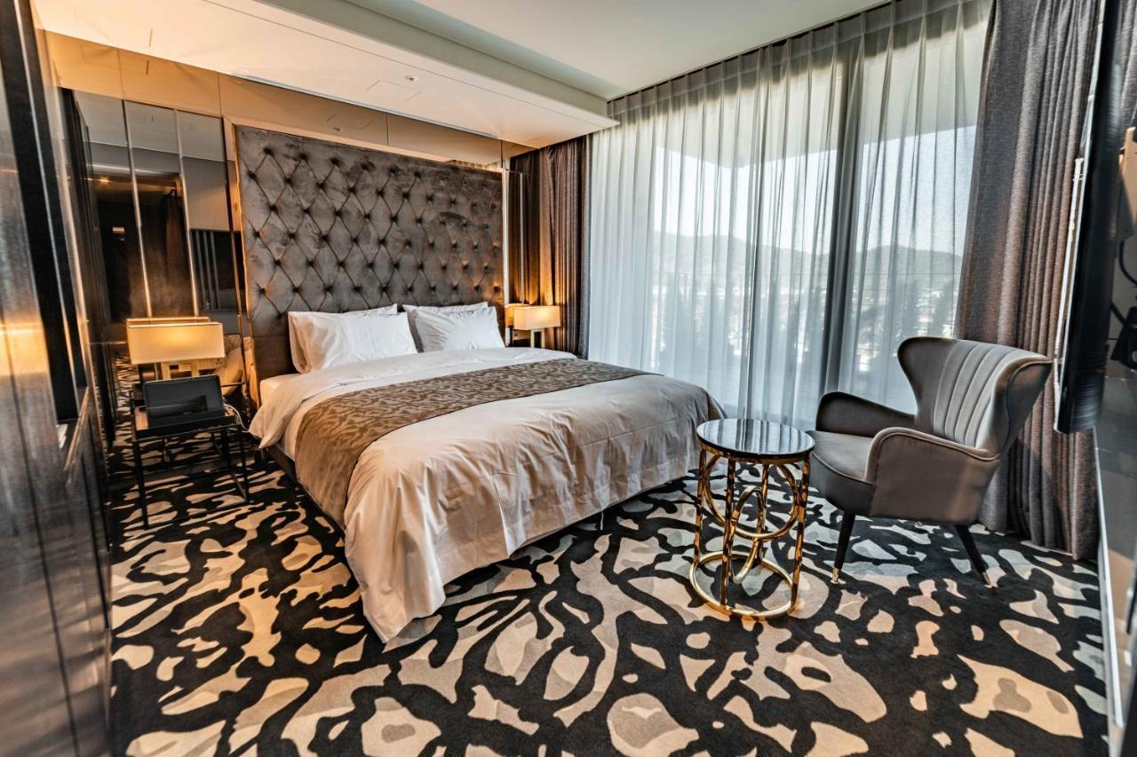 Best Louis Hamilton Hotel West Busan Buitenkant foto