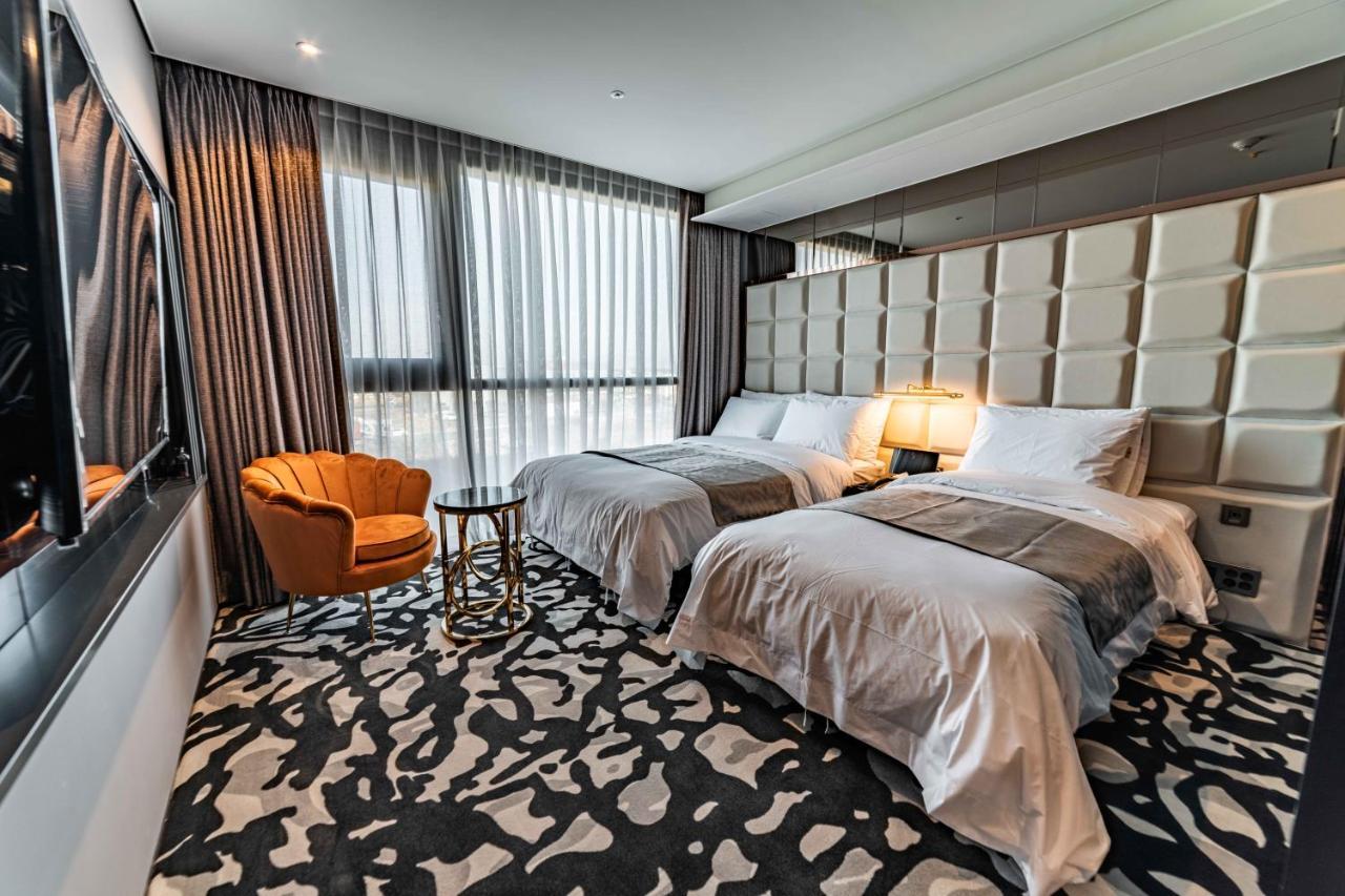 Best Louis Hamilton Hotel West Busan Buitenkant foto