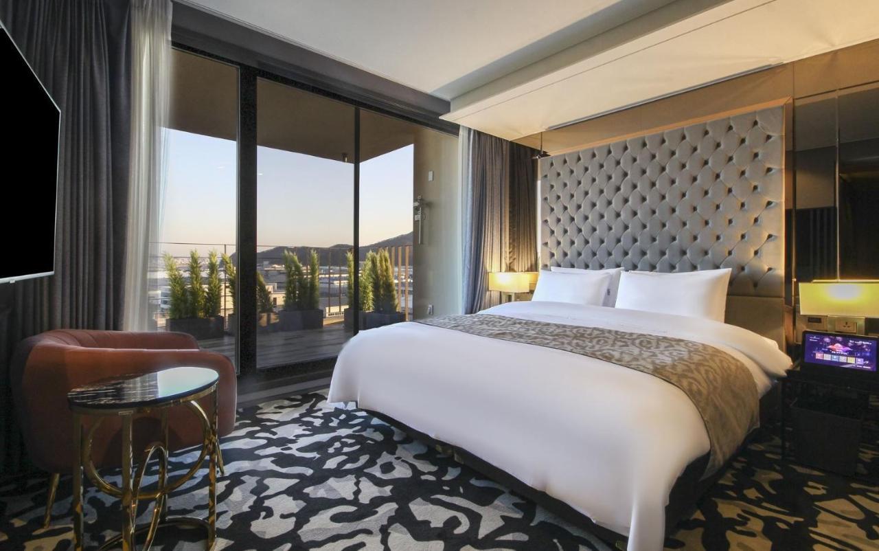 Best Louis Hamilton Hotel West Busan Buitenkant foto