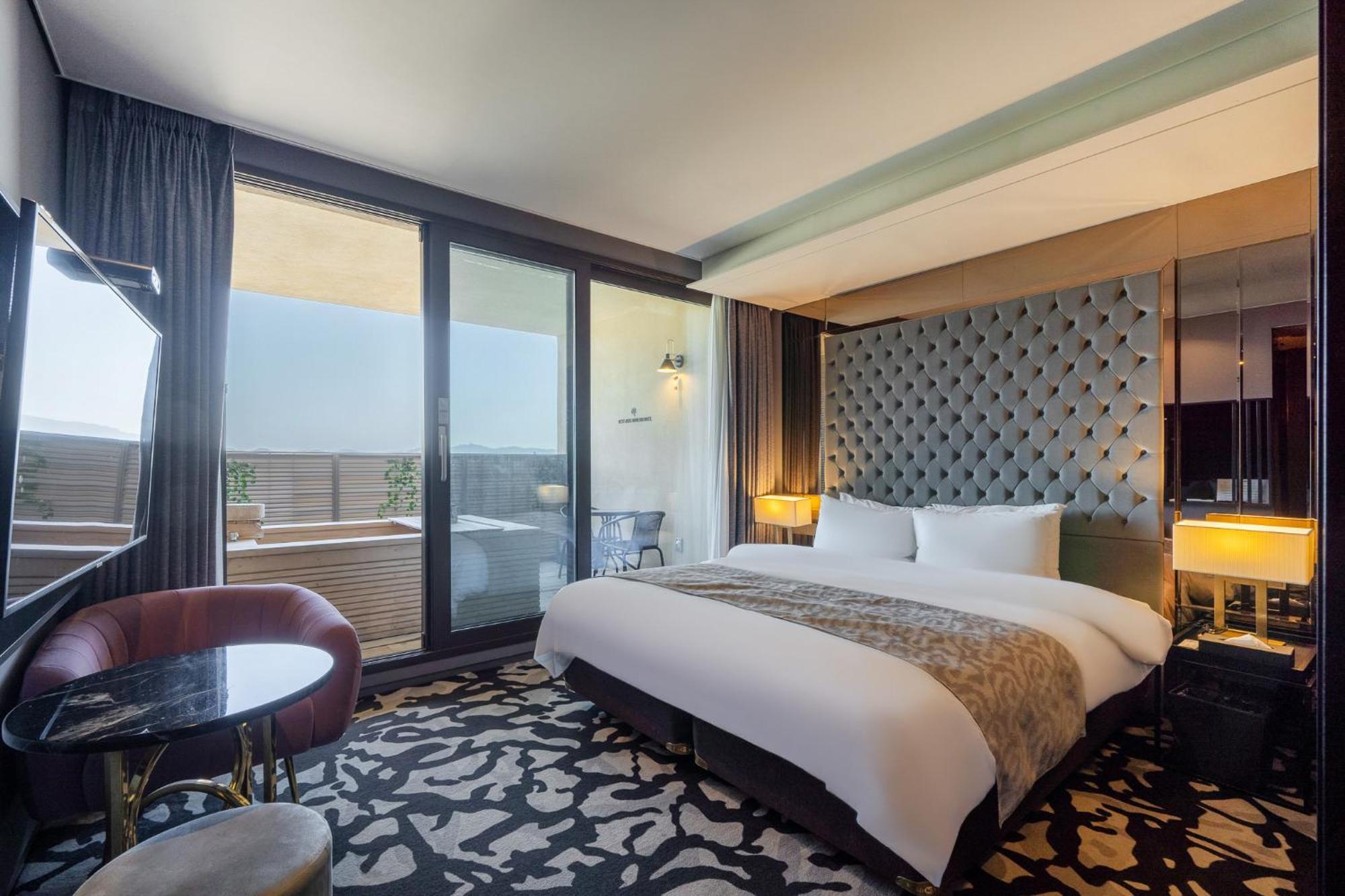 Best Louis Hamilton Hotel West Busan Buitenkant foto